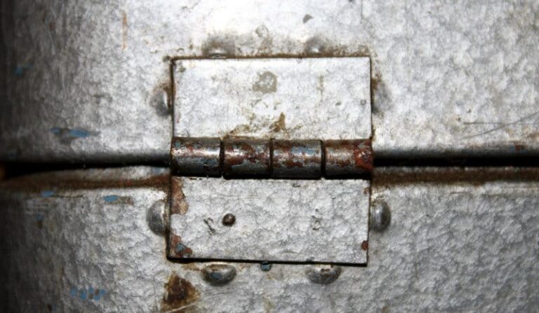 Ruido en puertas automáticas